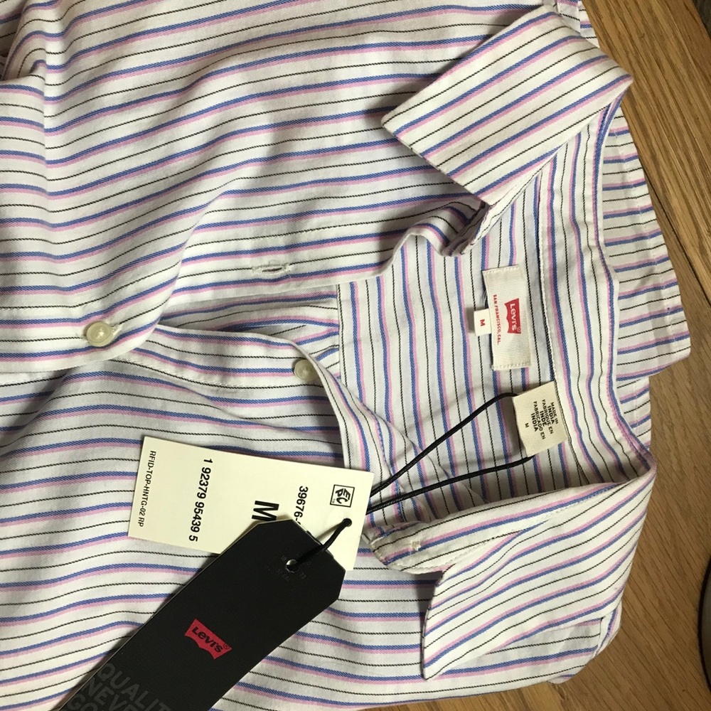 Button tshirt - Picture 2 of 2